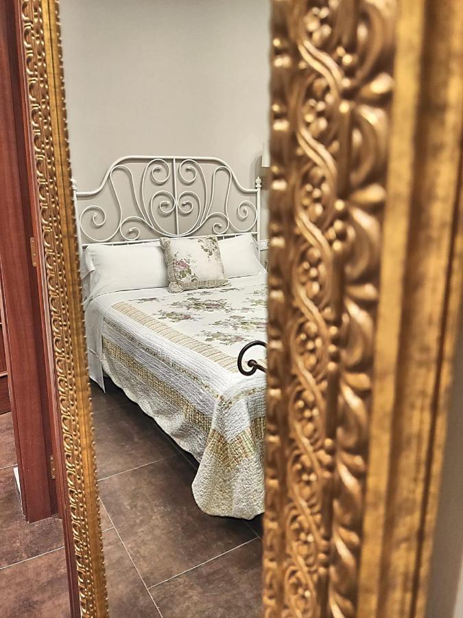 Hostal Orleans บาร์เซโลนา ภายนอก รูปภาพ