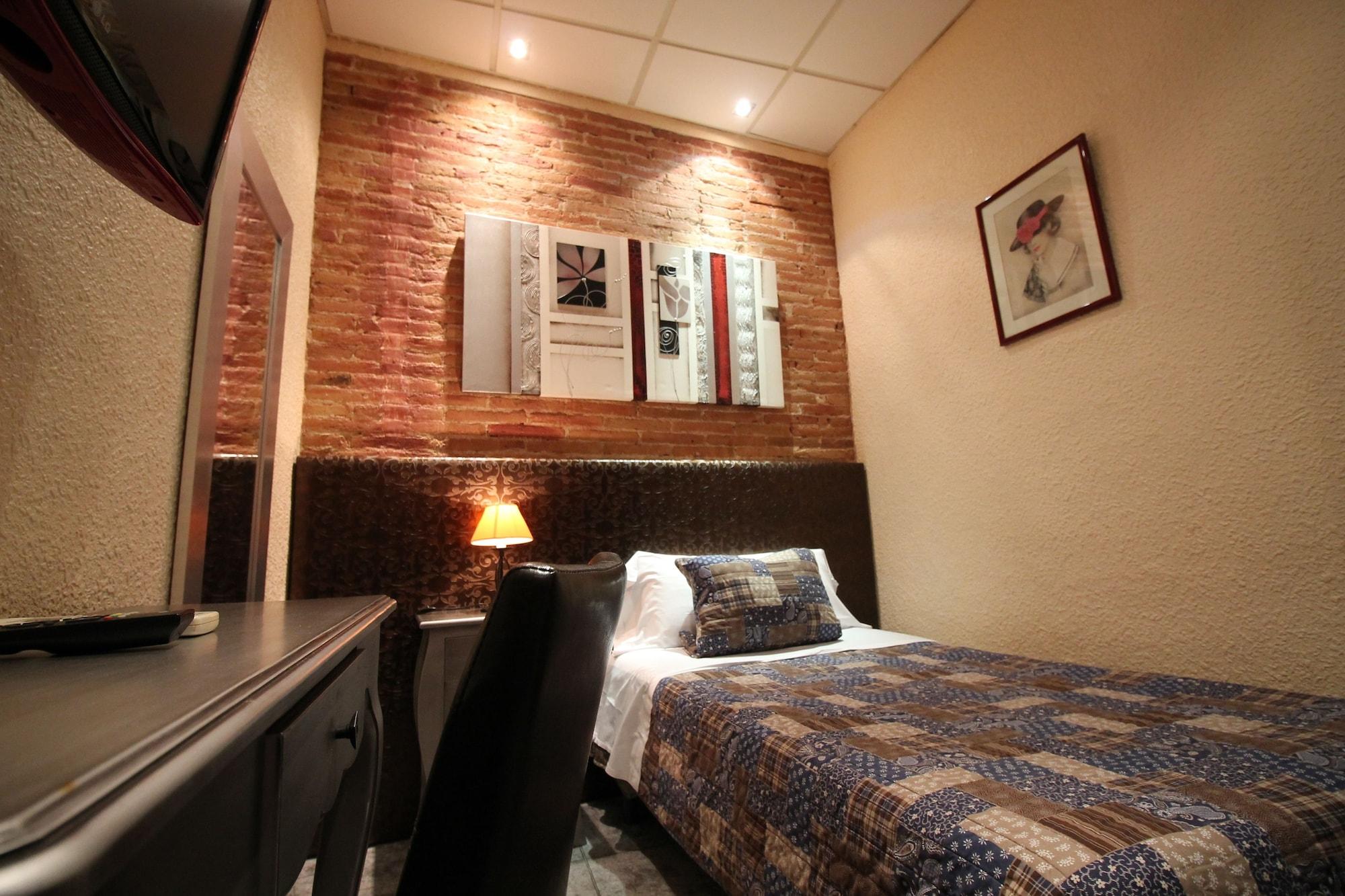 Hostal Orleans บาร์เซโลนา ภายนอก รูปภาพ