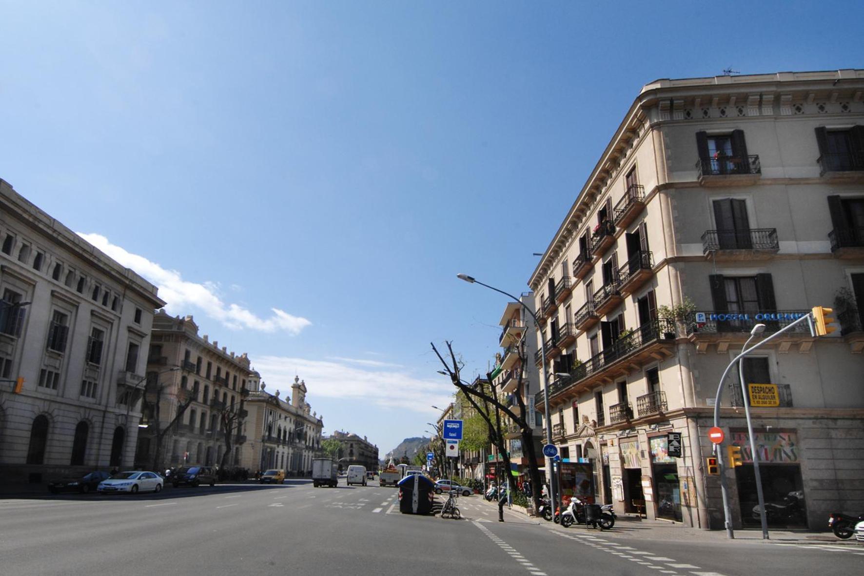 Hostal Orleans บาร์เซโลนา ภายนอก รูปภาพ