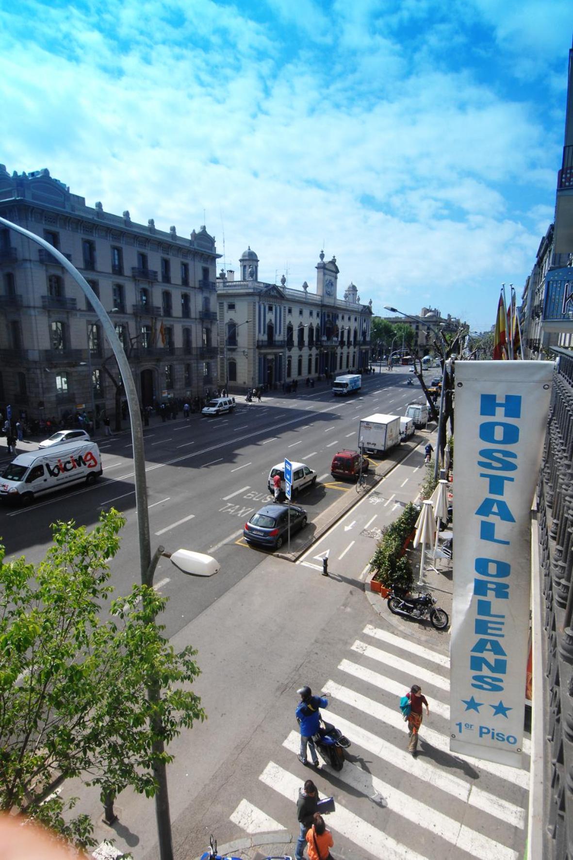 Hostal Orleans บาร์เซโลนา ภายนอก รูปภาพ